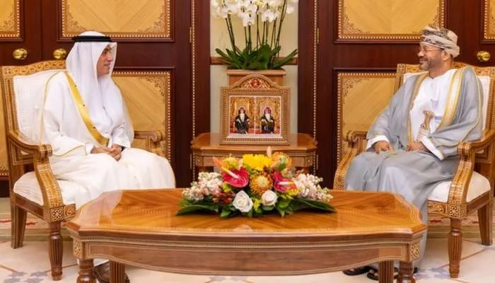 وزير خارجية عمان يودع سفراء دول الكويت وتركيا وتايلاند