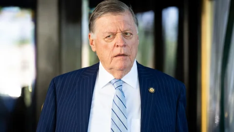 Financial Controversy: Republicans Increase Taxes to Save Social Security