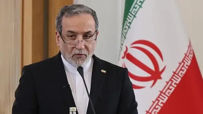 مسیر جدید دریایی در تنگه هرمز؛ وزیر امور خارجه در نشست خلیج فارس