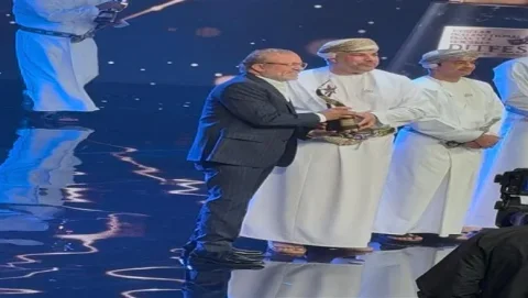 شریف منیر در جشنواره ظفار عمان: احساس نزدیکی با خانواده‌ام