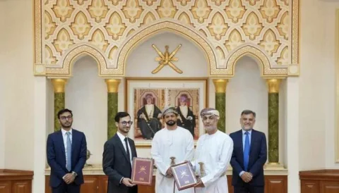 Muscat Municipality Signs Agreement to Upgrade Al Salam Street in Oman