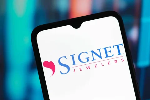 صعود ۲۰ درصدی سهام Signet Jewelers؛ چه خبر است؟