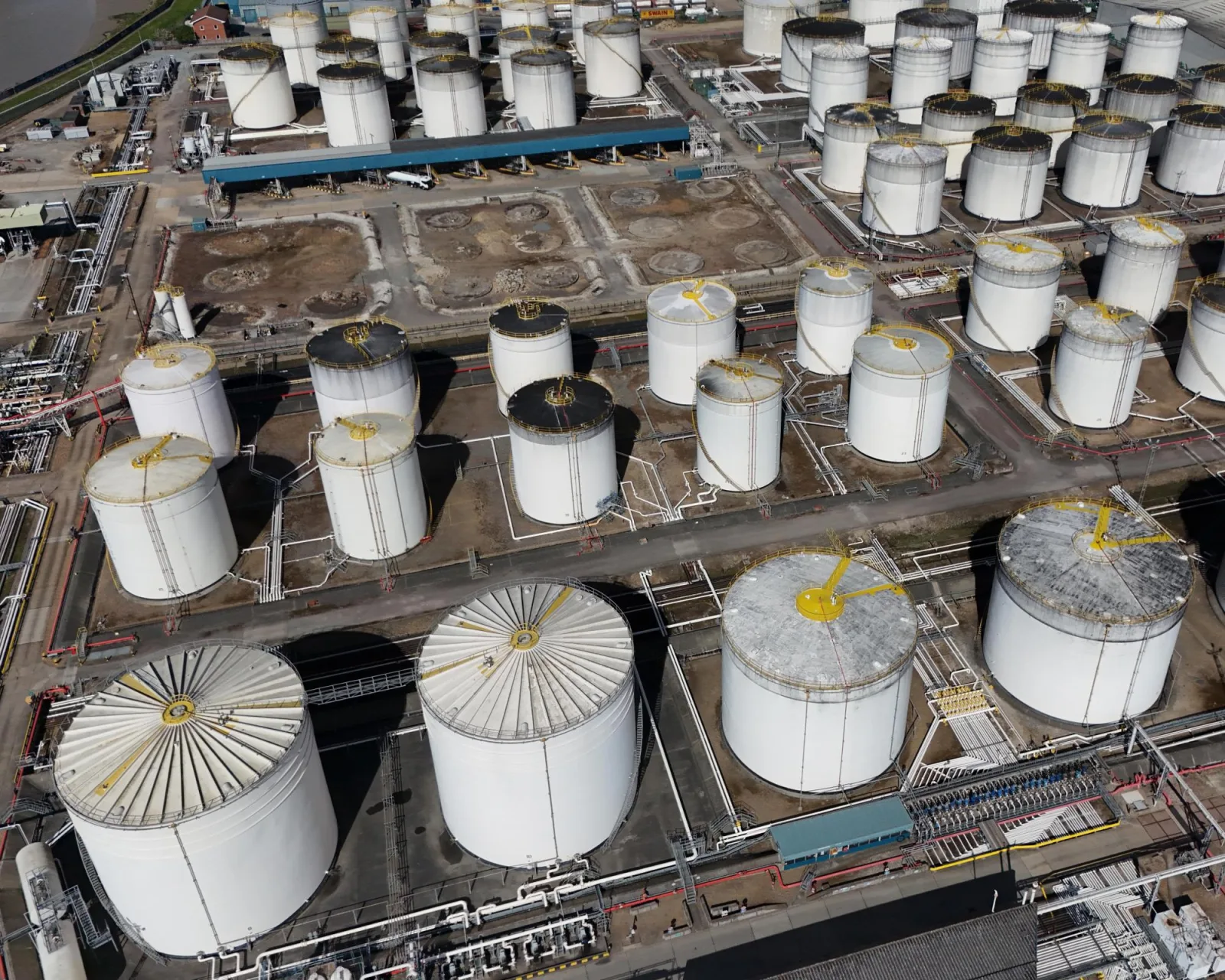 Oil prices rise above $100 per barrel; Iran's war intensifies
