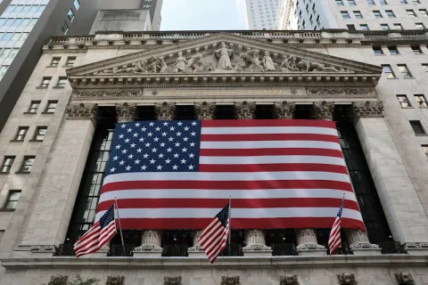 بازار سهام در حال صعود: داو، S&P 500 و نزدک در سایهٔ داده‌های CPI