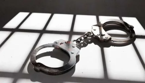 Arrest of Six Yemeni Nationals in Oman for Smuggling Prohibited Tobacco Products