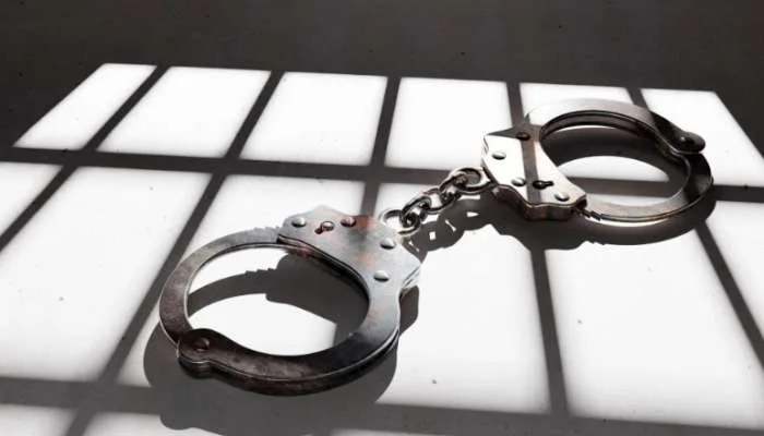 دستگیری شش ملیت یمنی در عمان به دلیل قاچاق محصولات دخانی ممنوعه