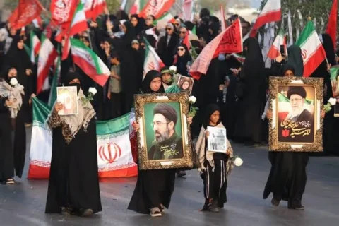 رزمایش ۱۱۰ هزار جانفدایان هرمزگانی در خلیج فارس