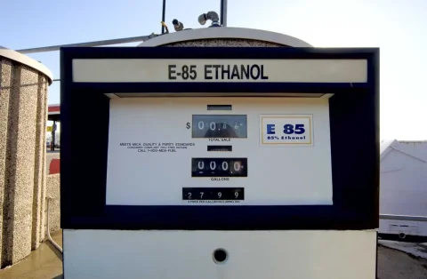 Increase in Crude Oil Prices Due to Concerns Over the Continuation of the US-Iran War