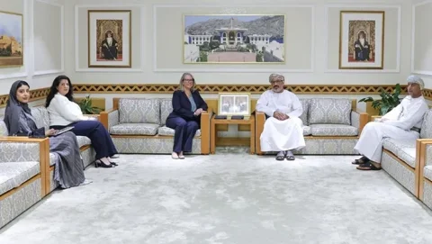 دکتر خمیس سیف الجابری، وزیر اقتصاد عمان، نمایندگان دفتر تجارت عمان در آمریکا را ملاقات کرد