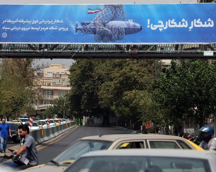 تشدید تنش‌ها: ایران به ۱۰ کشتی در تنگه هرمز حمله کرد
