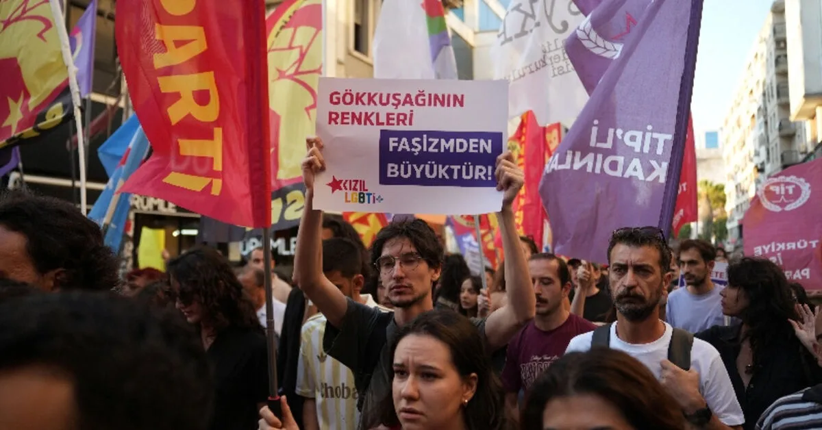 Turkish Court Imprisons 16 People in Izmir for Attacks on LGBTQ+ Groups