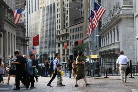 سوق الأسهم في أزمة: سقوط أربعة أيام للداو، S&P 500 وناسداك بعد ارتفاع عوائد السندات