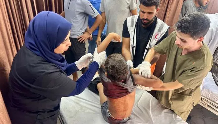 كارثة في غزة: انهيار مبنى سكني أودى بحياة 11 فلسطينيًا
