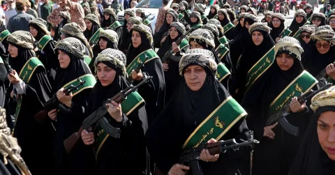 ایران نمایش قدرت نظامی و آمادگی برای دفاع را در 200 روز جنگ برگزار کرد