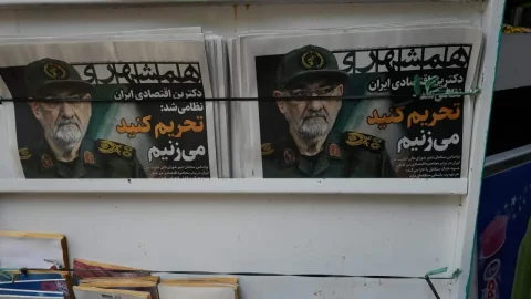 UAE Stops Trade with Iran; Has the Economic War Reached Its Final Stage?