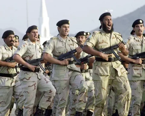 پیمان جنجالی دانشگاه اگزتر با عربستان: نجات شغل‌ها یا وابستگی به پول‌های کثیف؟