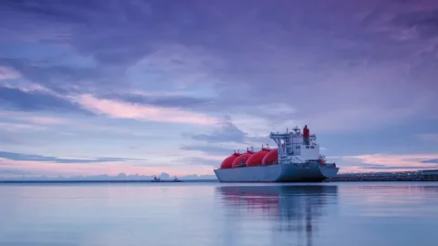 أستراليا، قوانين تخزين الغاز للمصدرين للغاز الطبيعي المسال (LNG) تم تخفيفها