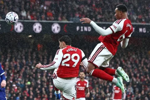 Arsenal and West Ham Achieved Victory in the English Premier League