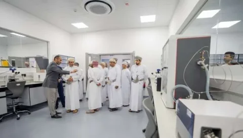 افتتاح آزمایشگاه مرکز تحقیقاتی انرژی پایدار در دانشگاه سلطان قابوس عمان