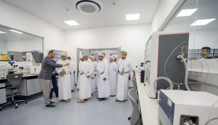افتتاح آزمایشگاه مرکز تحقیقاتی انرژی پایدار در دانشگاه سلطان قابوس عمان