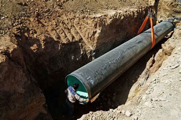 پژوهشگران دانشگاه شیراز: انتقال آب خلیج فارس غیراقتصادی و مخرب محیط‌زیست است