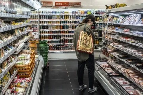 Increase in Inflation Rate in Japan and Prediction of Interest Rate Hike