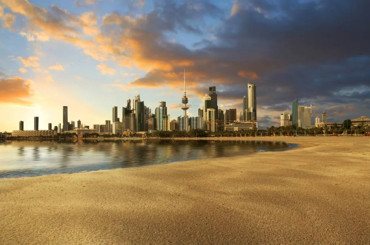 Kuwait: Meteorological Department warns of thunderstorms and strong winds