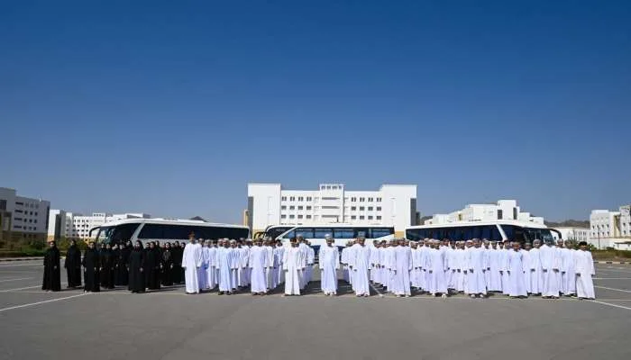 پلیس سلطنتی عمان دوره جدیدی از فارغالتحصیلان دانشگاهی را پذیرش کرد