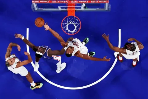 فیلادلفیا 76ers با بازگشت شگفت‌انگیز از 29 امتیاز عقب‌ماندگی، کلیولند کاوالیرز را غافلگیر کرد