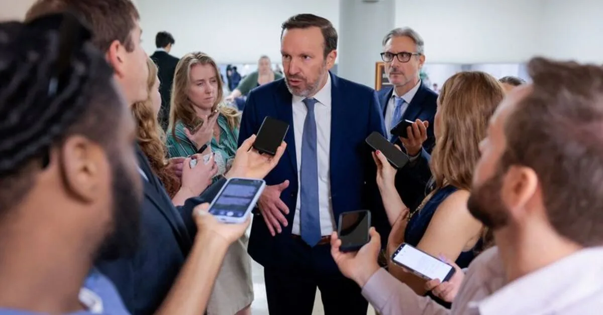 سناتور آمریکایی کریس مورفی: پنتاگون دسترسی به پایگاه نظامی در قطر را denied کرد
