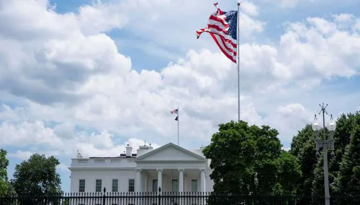 قاضی فدرال آمریکا، ممنوعیت ترامپ علیه خبرنگاران CNN، MS NOW و Politico را لغو کرد
