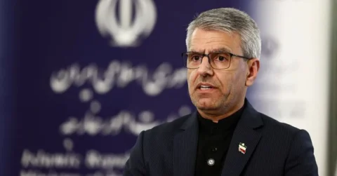 ایران پاسخ به پیشنهاد آمریکا درباره تنگه هرمز را بررسی می‌کند